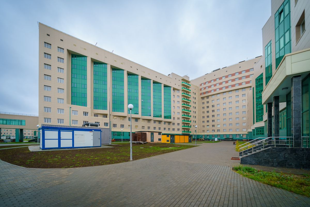 Строительство больницы в Нижневартовске проверяет Депстрой Югры