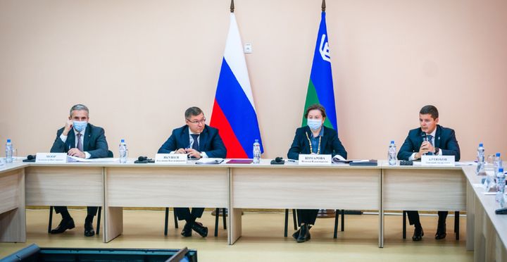 Глава Минстроя России провёл совещание в Югре