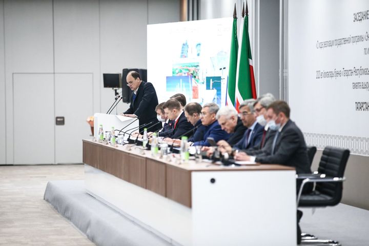 Центр по реализации национальных проектов представил Югру на Татарстанском энергетическом форуме